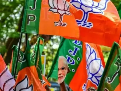 यूपी निकाय चुनाव में टिकट बंटवारे के बाद सपा और भाजपा में रोष