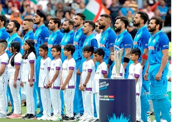 भारत के टी 20 विश्व कप से बाहर होने पर निराश कोहली ने कहा-हम मजबूत वापसी करेंगे